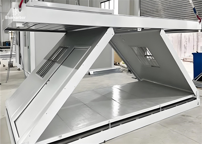 Einfach zu installierendes, Z-förmiges, erweiterbares Fertighaus mit 4 Fenstern und 1 Tür, Grundlast 2,0 KN/m2